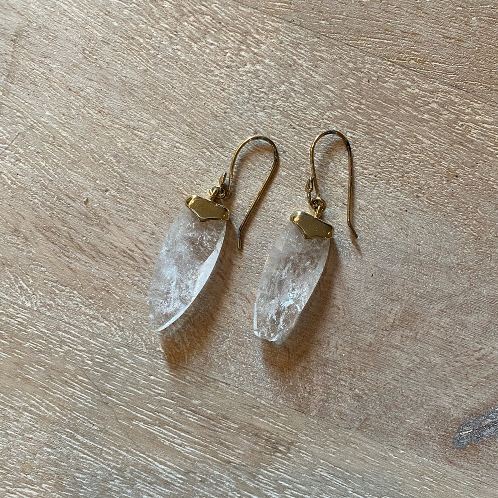 Stella and dot clear and gold earrings
